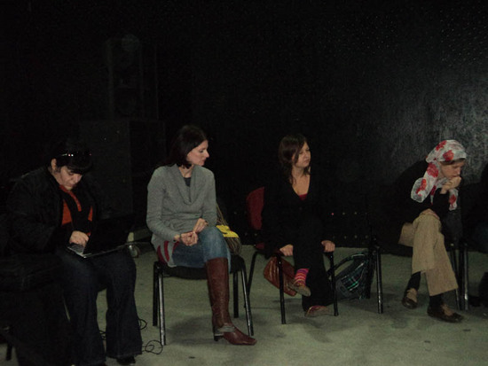 г.Мостар. Молодёжный центр "Абрашевич". Кристина Чореч &ndash; основатель организации (в середине), Кери Хемтон &ndash; волонтёр организации, американка (слева).