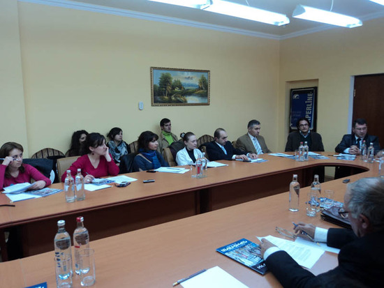 Участники кругглого стола...