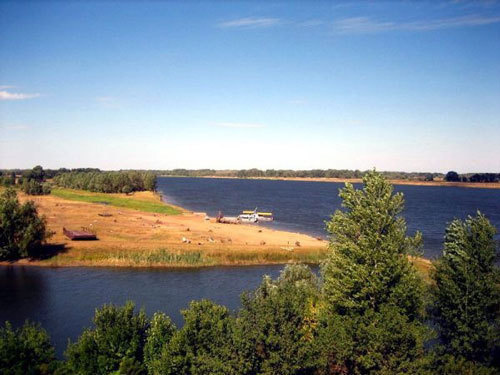 Волго-Ахтубинская пойма. Фото с сайта www.wise-travel.ru

