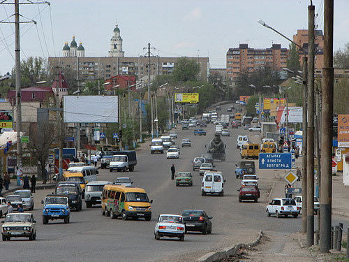 Астрахань, ул.Кубанская. Фото с сайта www.panoramio.com/photo/12540161 Астрахань, ул.Кубанская. Фото с сайта www.panoramio.com/photo/12540161