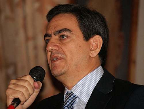 Председатель Партии народного фронта Азербайджана Али Керимли на съезде ПНФА в Баку 25 сентября 2010 года. Элмин Гасанлы специально для "Кавказского узла"