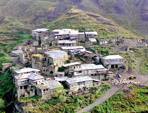 Дагестан, Агульский район, село Цирхе. Фото Сулеймана Муталибова, www.odnoselchane.ru Дагестан, Агульский район, село Цирхе. Фото Сулеймана Муталибова, www.odnoselchane.ru