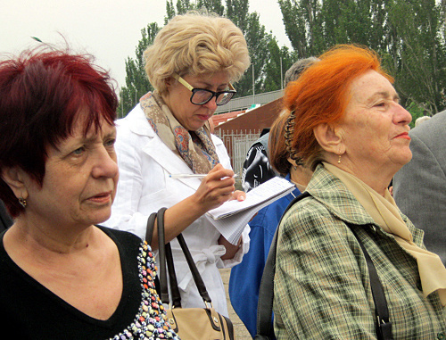 Краснодарский край, 26 мая 2012 г. Жители Ейска на экологическом митинге. Фото: Интернет-портал Ейск.Инфо, www.yeisk.info Краснодарский край, 26 мая 2012 г. Жители Ейска на экологическом митинге. Фото: Интернет-портал Ейск.Инфо, www.yeisk.info
