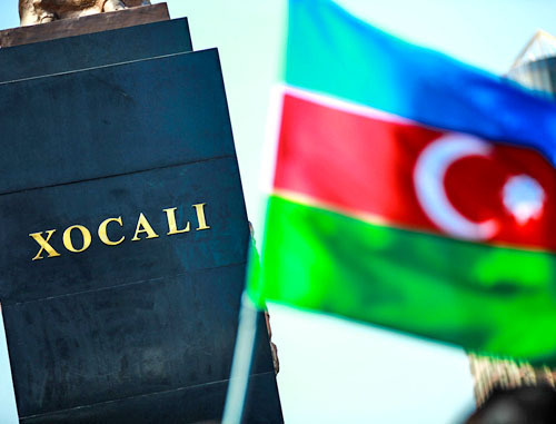 Памятник жертвам Ходжалы. Баку, 26 февраля 2014 г. Фото Азиза Каримова для "Кавказского узла"