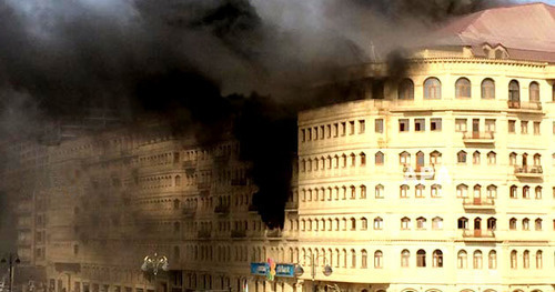 Пожар в торговом центре. Баку, 13 сентября 2014 г. Фото http://vesti.az/news/217984#ad-image-2 Пожар в торговом центре. Баку, 13 сентября 2014 г. Фото http://vesti.az/news/217984#ad-image-2
