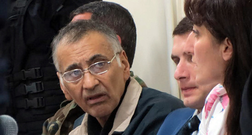 Подсудимый Дилхам Аскеров. Нагорный Карабах, Степанакерт, 27 октября 2014 год. Фото Алвард Григорян для "Кавказского узла" Подсудимый Дилхам Аскеров. Нагорный Карабах, Степанакерт, 27 октября 2014 год. Фото Алвард Григорян для "Кавказского узла"