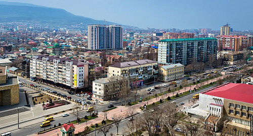 Вид Махачкалы. Фото: Тимур Агиров, http://odnoselchane.ru/?page=photos_of_category§=3469&com=photogallery Вид Махачкалы. Фото: Тимур Агиров, http://odnoselchane.ru/?page=photos_of_category§=3469&com=photogallery