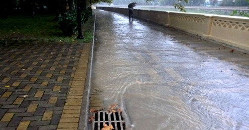 Ливень в Сочи. Фото Светланы Кравченко для "Кавказского узла"