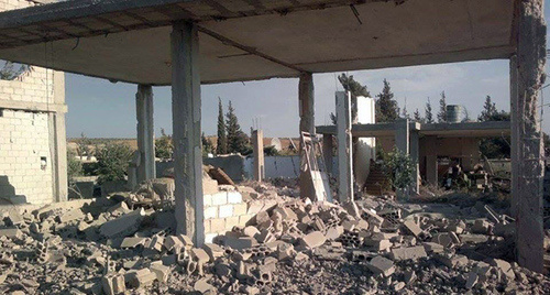 Деревня Дейр-Фоул после авиаударов сирийских военно-воздушных сил. Фото предоставлено Адхан-Беком Деревня Дейр-Фоул после авиаударов сирийских военно-воздушных сил. Фото предоставлено Адхан-Беком