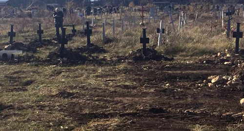 Массовой захоронение в Ставрополе. Фото: «Блокнот Ставрополь» http://bloknot-stavropol.ru/news/pravookhranitelnye-organy-zainteresovalis-massovym-657480 Массовой захоронение в Ставрополе. Фото: «Блокнот Ставрополь» http://bloknot-stavropol.ru/news/pravookhranitelnye-organy-zainteresovalis-massovym-657480
