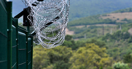 Пограничный пост Республики Южная Осетия. Фото Sputnik/Михаил Воскресенский http://sputnik-ossetia.ru/docs/about/terms_of_use.html Пограничный пост Республики Южная Осетия. Фото Sputnik/Михаил Воскресенский http://sputnik-ossetia.ru/docs/about/terms_of_use.html