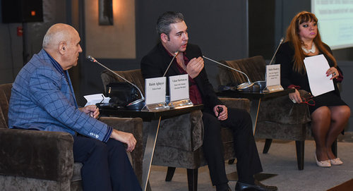 В Баку на международной конференции "Армяно-азербайджанский нагорно-карабахский конфликт, основные препятствия и перспективы урегулирования: взгляд из Армении и Азербайджана". Фото:  
 http://ru.sputnik.az/karabakh/20161108/407632852/geneticheskaja-nesovmestimost-armjan-azerbajdzhancev-vrane.html