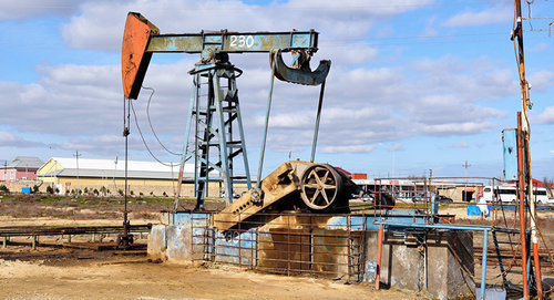 Нефтяная скважина © Sputnik / Murad Orujov
http://ru.sputnik.az/economy/20160415/404675525.html Нефтяная скважина © Sputnik / Murad Orujov
http://ru.sputnik.az/economy/20160415/404675525.html