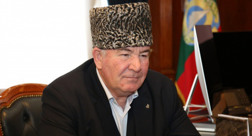 Председатель Координационного центра мусульман Северного Кавказа Исмаил Бердиев. Фото: http://kchr.ru/news/detailed/28811/ Председатель Координационного центра мусульман Северного Кавказа Исмаил Бердиев. Фото: http://kchr.ru/news/detailed/28811/