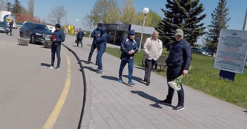 Нападавшие на Илью Варламова в Ставрополе. Фото http://varlamov.ru/2347531.html

