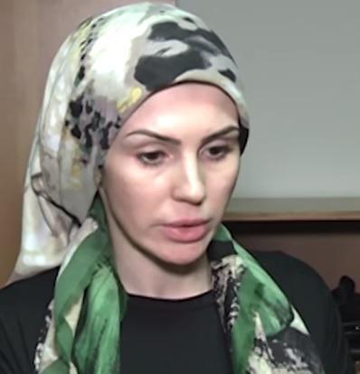 Одна из девушек, названная в сюжете ЧГТРК "Грозный" "участницей вечеринки в Пятигорске". Фото: скриншот из сюжета ЧГТРК "Грозный". Одна из девушек, названная в сюжете ЧГТРК "Грозный" "участницей вечеринки в Пятигорске". Фото: скриншот из сюжета ЧГТРК "Грозный".