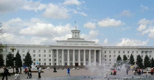 Парламент Кабардино-Балкарии. Фото: Olgabogomolova88 https://ru.wikipedia.org Парламент Кабардино-Балкарии. Фото: Olgabogomolova88 https://ru.wikipedia.org