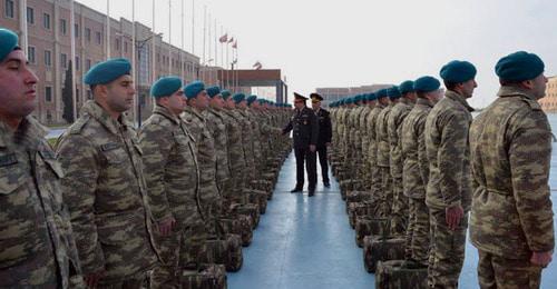 Группа из 70 азербайджанских военных в порядке ротации отправлена в Афганистан. 9 января 2018 г. Фото: Пресс-служба министерства обороны Азербайджанской республики https://mod.gov.az/ Группа из 70 азербайджанских военных в порядке ротации отправлена в Афганистан. 9 января 2018 г. Фото: Пресс-служба министерства обороны Азербайджанской республики https://mod.gov.az/