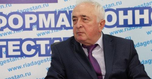 Ибрагим Казибеков. Кадр из видео пользователя РИА Дагестан
 https://www.youtube.com/watch?v=HOU7PO8sBjk