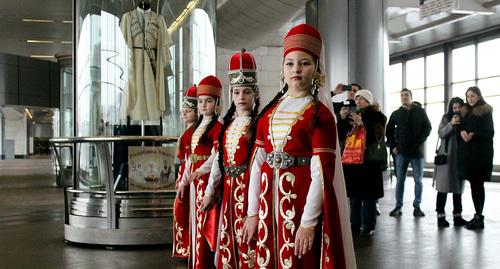 Открытие выставки «Республика Адыгея на Воробьевых горах», 12 марта, Москва. Фото: Гор Алексанян для "Кавказского узла" Открытие выставки «Республика Адыгея на Воробьевых горах», 12 марта, Москва. Фото: Гор Алексанян для "Кавказского узла"