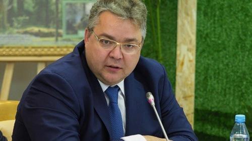 Владимир Владимиров. Фото: пресс-служба губернатора Ставропольского края http://bloknot-stavropol.ru/news/ostavit-vodnyy-nalog-v-regionakh-predlozhil-v-gosd-883520 Владимир Владимиров. Фото: пресс-служба губернатора Ставропольского края http://bloknot-stavropol.ru/news/ostavit-vodnyy-nalog-v-regionakh-predlozhil-v-gosd-883520