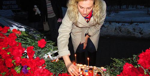 Траурная акция в память о погибших в Кемерово. 27 марта 2018 г. Фото Вячеслава Ященко для "Кавказского узла" Траурная акция в память о погибших в Кемерово. 27 марта 2018 г. Фото Вячеслава Ященко для "Кавказского узла"