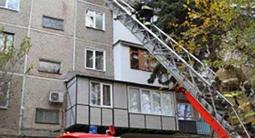 Ликвидация пожара в 12-этажном доме в столице Кабардино-Балкарии Фото http://07.mchs.gov.ru/operationalpage/operational/item/6683619/ Ликвидация пожара в 12-этажном доме в столице Кабардино-Балкарии Фото http://07.mchs.gov.ru/operationalpage/operational/item/6683619/