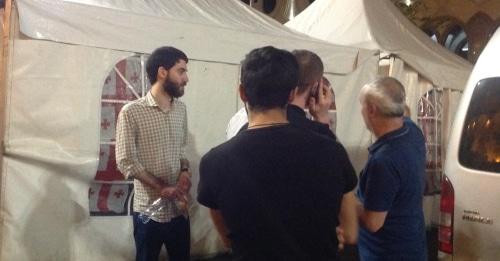 Участники акции протеста перегородили палатками проспект Руставели, 10 июня 2018 год. Фото Галины Готуа для "Кавказского узла".