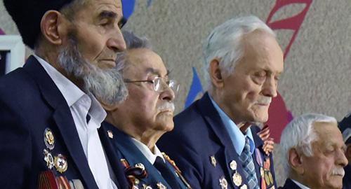 Ветераны © Sputnik Амир Исаев
https://ru.sputnik-tj.com/country/20160414/1019243030.html Ветераны © Sputnik Амир Исаев
https://ru.sputnik-tj.com/country/20160414/1019243030.html