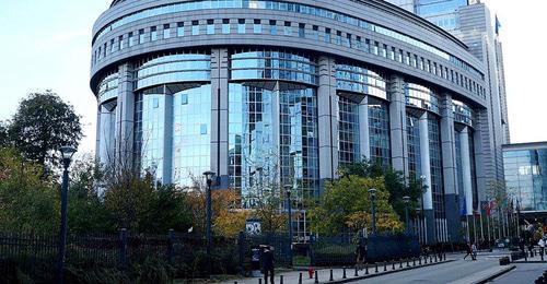 Здание Европарламента в Брюсселе. Фото: Andrijko Z. https://ru.wikipedia.org Здание Европарламента в Брюсселе. Фото: Andrijko Z. https://ru.wikipedia.org