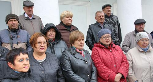 Шахтёры на пикете в Гукаово. Фото Вячеслава Прудникова специально для "Кавказского узла" Шахтёры на пикете в Гукаово. Фото Вячеслава Прудникова специально для "Кавказского узла"
