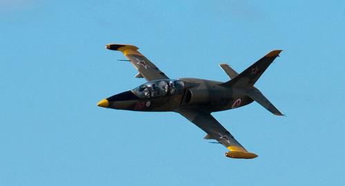 Самолет Л-39. Фото: Sergey Vladimirov - Flickr: «Русь» Vyazma L-39 aerobatics group «RUS» at MAKS-2011 airshow https://ru.wikipedia.org Самолет Л-39. Фото: Sergey Vladimirov - Flickr: «Русь» Vyazma L-39 aerobatics group «RUS» at MAKS-2011 airshow https://ru.wikipedia.org