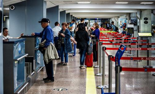 Аэропорт Краснодара. Фото с сайта аэропорта. http://krr.aero/press-center/photo/mezhdunarodnyy-aeroport-krasnodar/ Аэропорт Краснодара. Фото с сайта аэропорта. http://krr.aero/press-center/photo/mezhdunarodnyy-aeroport-krasnodar/