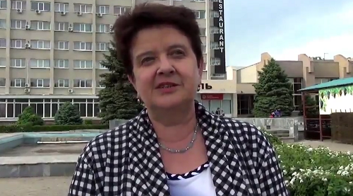 Елена Надтока. Кадр видео "Женщины Дона комментируют решение Новочеркасского городского суда" на YouTube. https://www.youtube.com/watch?v=87tYIn_NiDY Елена Надтока. Кадр видео "Женщины Дона комментируют решение Новочеркасского городского суда" на YouTube. https://www.youtube.com/watch?v=87tYIn_NiDY