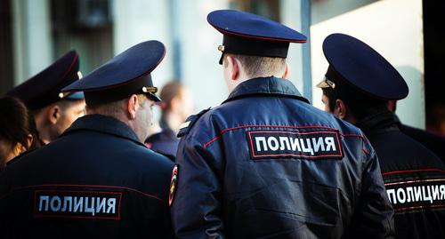 Сотрудники полиции. Фото: Денис Яковлев / Югополис Сотрудники полиции. Фото: Денис Яковлев / Югополис