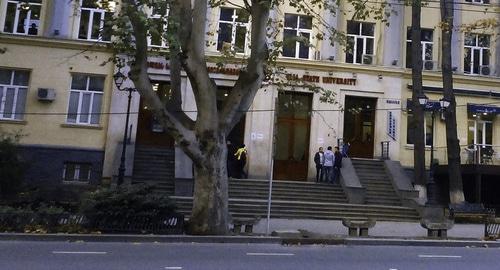 Тбилисский университет Ильи. Фото: Qwelly https://ru.wikipedia.org/ Тбилисский университет Ильи. Фото: Qwelly https://ru.wikipedia.org/