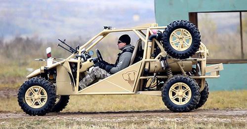 Легкий военный вездеход. Фото: пресс-служба Международного учебного центра сил специального назначения Легкий военный вездеход. Фото: пресс-служба Международного учебного центра сил специального назначения