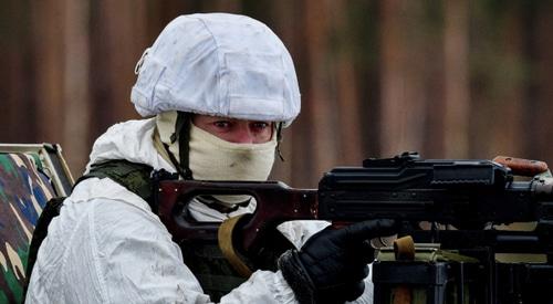Военнослужащий на учениях. Фото: Константин Морозов. Пресс-служба Минобороны РФ. http://мультимедиа.минобороны.рф/multimedia/photo/gallery.htm?id=63449@cmsPhotoGallery Военнослужащий на учениях. Фото: Константин Морозов. Пресс-служба Минобороны РФ. http://мультимедиа.минобороны.рф/multimedia/photo/gallery.htm?id=63449@cmsPhotoGallery