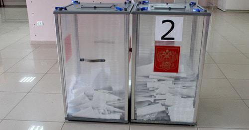 Урны для голосования. Фото Эммы Марзоевой для "Кавказского узла" Урны для голосования. Фото Эммы Марзоевой для "Кавказского узла"