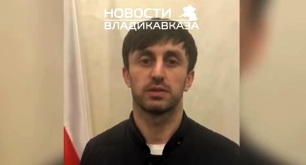 Заявление депутата Гогичаeв. Фото: кадр видео 
Информационный сайт ОcНова, https://www.youtube.com/watch?v=eldfEN9Ds3s