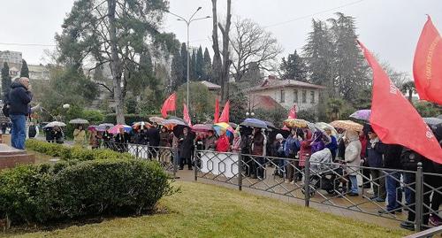 Участники митинга в Сочи. 23 марта 2019 года. Фото Светланы Кравченко для "Кавказского узла" Участники митинга в Сочи. 23 марта 2019 года. Фото Светланы Кравченко для "Кавказского узла"