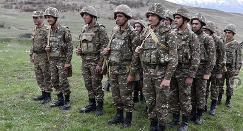 Солдаты армянской армии. Фото Пресс-служба МО Армении http://www.mil.am/hy/news/6254 Солдаты армянской армии. Фото Пресс-служба МО Армении http://www.mil.am/hy/news/6254