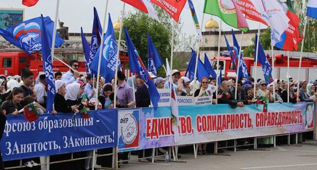 Первомайская демонстрация в Грозном 01.05.2019. Фото: Пресс-служба правительства Чечни http://chechnya.gov.ru/page.php?r=126&id=22367