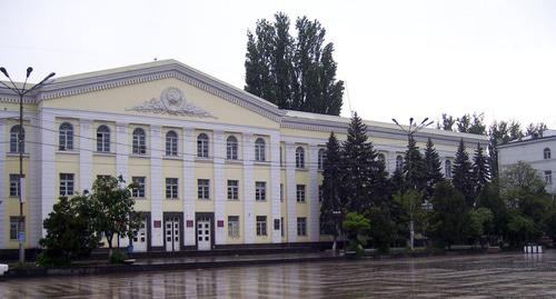 Здание Дагестанского педуниверситета в Махачкале. Фото https://ru.wikipedia.org/wiki/Файл:ДГУ.png
Здание Дагестанского педуниверситета в Махачкале. Фото https://ru.wikipedia.org/wiki/Файл:ДГУ.png