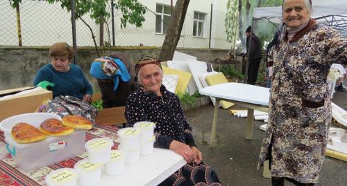 Пекари Нагорного Карабаха готовят Женгялов хац (хлеб с зеленью). Фото Алвард Григорян для "Кавказского узла"