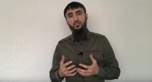 Тумсо Абдурахманов. Скриншот видео ABU-SADDAM SHISHANI https://www.youtube.com/watch?v=GJaYcGKW99M Тумсо Абдурахманов. Скриншот видео ABU-SADDAM SHISHANI https://www.youtube.com/watch?v=GJaYcGKW99M