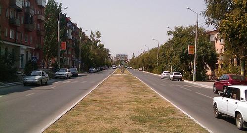 Улица Богдана Хмельницкого в Астрахани. Фото: Александр Юхименко https://commons.wikimedia.org/wiki/Category:Astrakhan#/media/File:Улица_Богдана_Хмельницкого_-_panoramio.jpg Улица Богдана Хмельницкого в Астрахани. Фото: Александр Юхименко https://commons.wikimedia.org/wiki/Category:Astrakhan#/media/File:Улица_Богдана_Хмельницкого_-_panoramio.jpg
