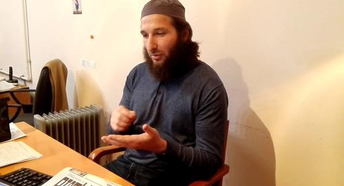 Идрис Юсупов. Скриншот видео 
Заира Рабаданова
https://www.youtube.com/watch?v=tw6kCYylx2Q