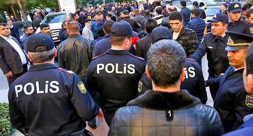 Сотрудники полиции на акции протеста в Азербайджане. Фото Азиза Каримова для "Кавказского узла" Сотрудники полиции на акции протеста в Азербайджане. Фото Азиза Каримова для "Кавказского узла"