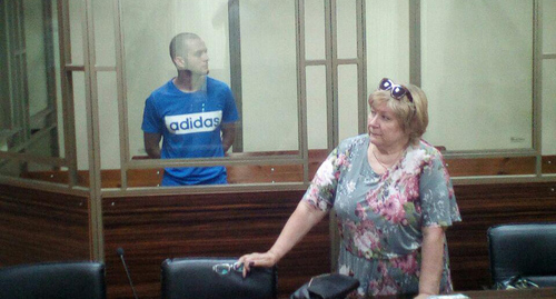 Сергей Кучевский и его адвокат выслушивают приговор суда. Ростов-на-Дону. Фото Валерия Люгаева для "Кавказского узла" Сергей Кучевский и его адвокат выслушивают приговор суда. Ростов-на-Дону. Фото Валерия Люгаева для "Кавказского узла"